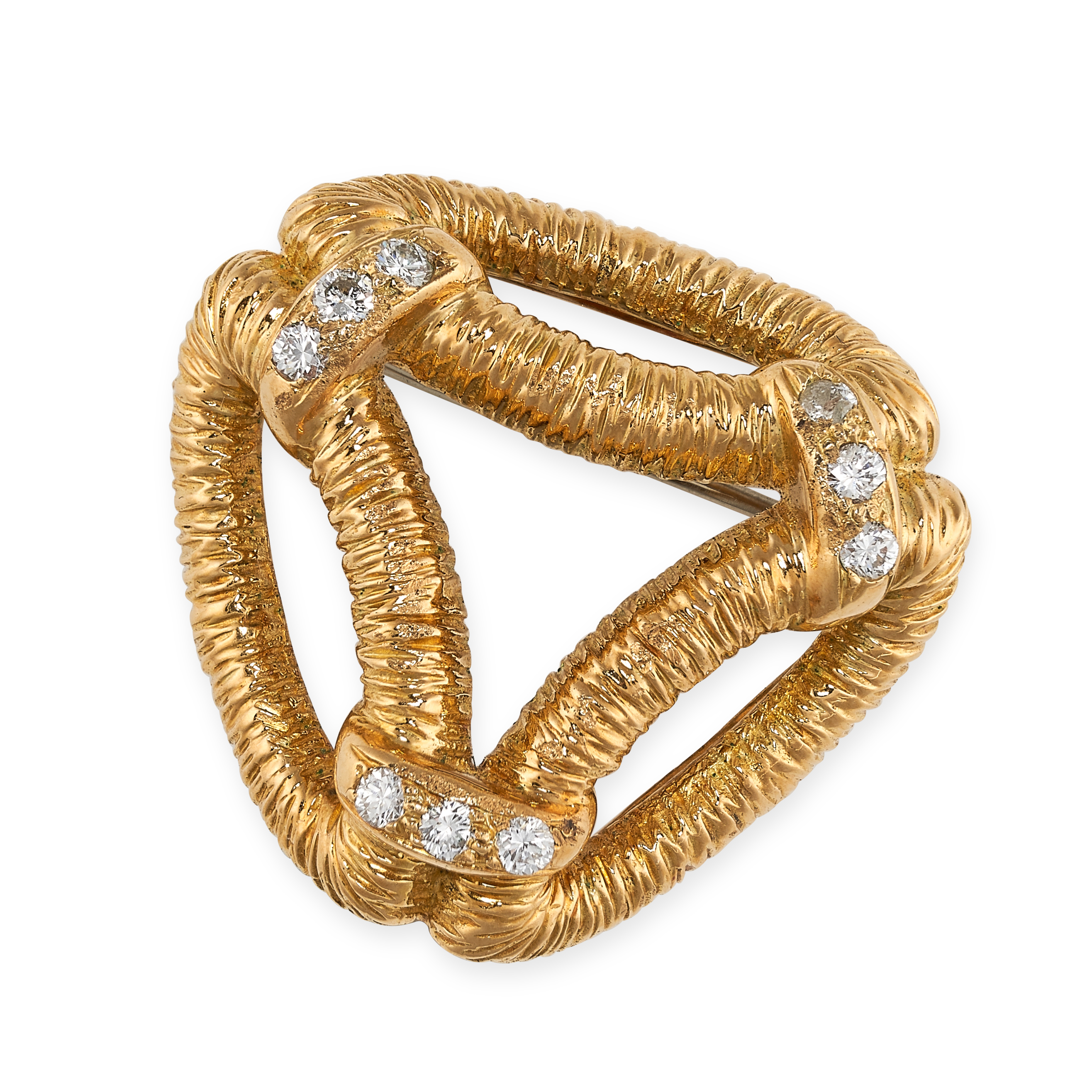 A VINTAGE DIAMOND BROOCH, ATTR BOUCHERON CIRCA 1960 in 18ct yellow gold, the openwork body with