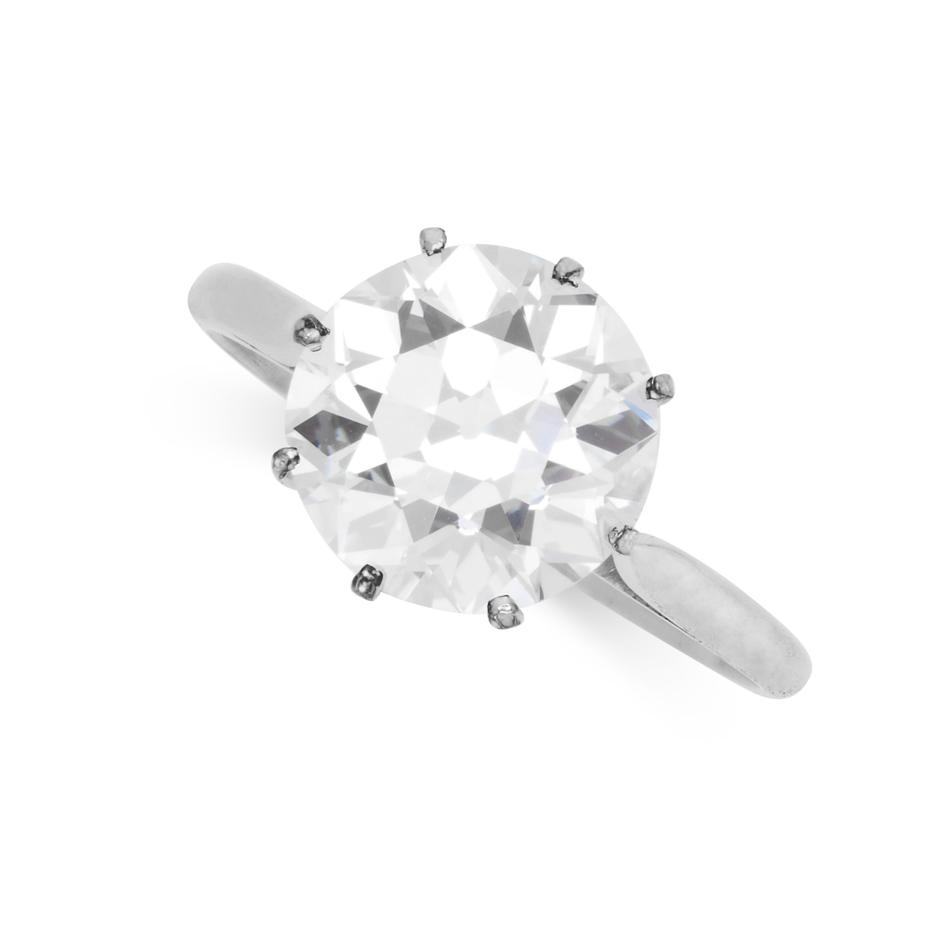 A 3.70 CARAT SOLITAIRE DIAMOND RING set with a single old European cut diamond of 3.70 carats, no