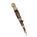 AN ANTIQUE SCOTTISH HARDSTONE AND CITRINE KILT PIN, LATE 19TH CENTURY set with polished agate and