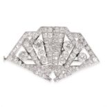 AN ART DECO DIAMOND DOUBLE CLIP BROOCH / PENDANT in platinum, designed as a fan set with old cut and
