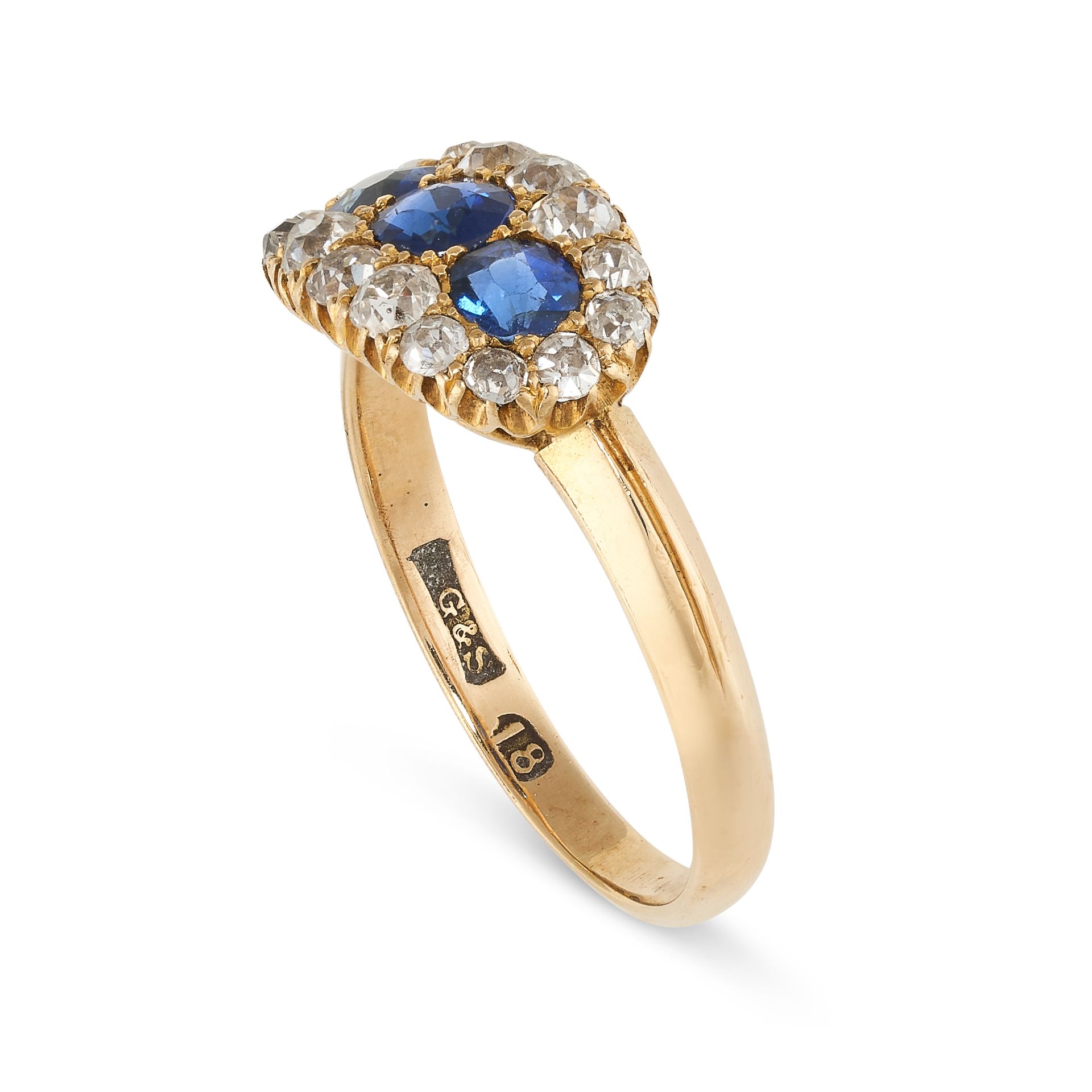 NO RESERVE - AN ANTIQUE SAPPHIRE AND DIAMOND DRESS RING in 18ct yellow gold, set with a trio of - Image 2 of 2