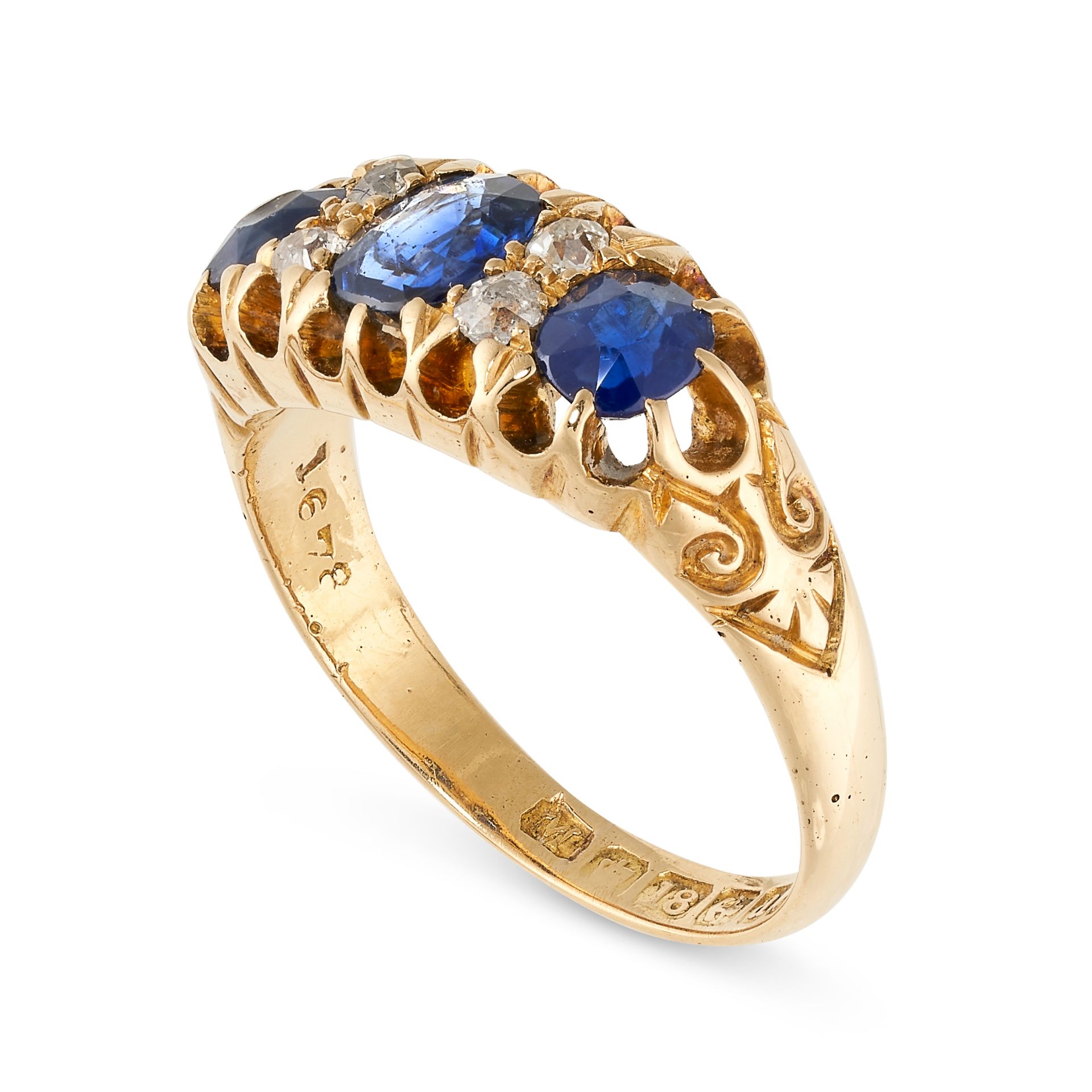 NO RESERVE - AN ANTIQUE VICTORIAN SAPPHIRE AND DIAMOND RING, 1900 in 18ct yellow gold, set with a - Image 2 of 2