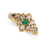 NO RESERVE - AN ANTIQUE EMERALD AND DIAMOND RING, EARLY 19TH CENTURY in yellow gold, set with a trio