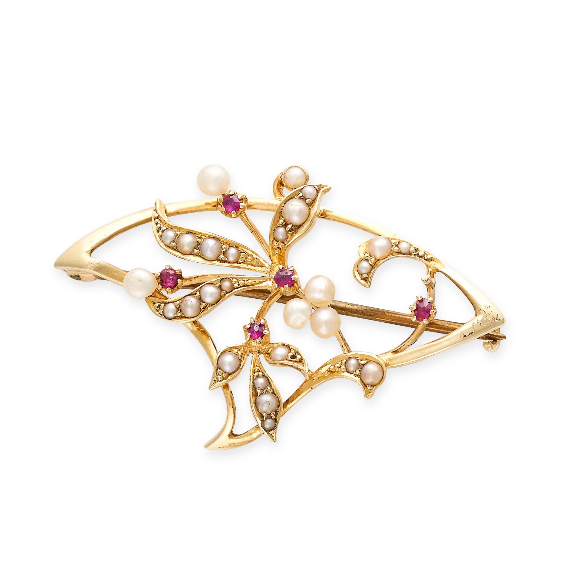 NO RESERVE - AN ANTIQUE ART NOUVEAU RUBY AND PEARL BROOCH in 15ct yellow gold, set with round cut