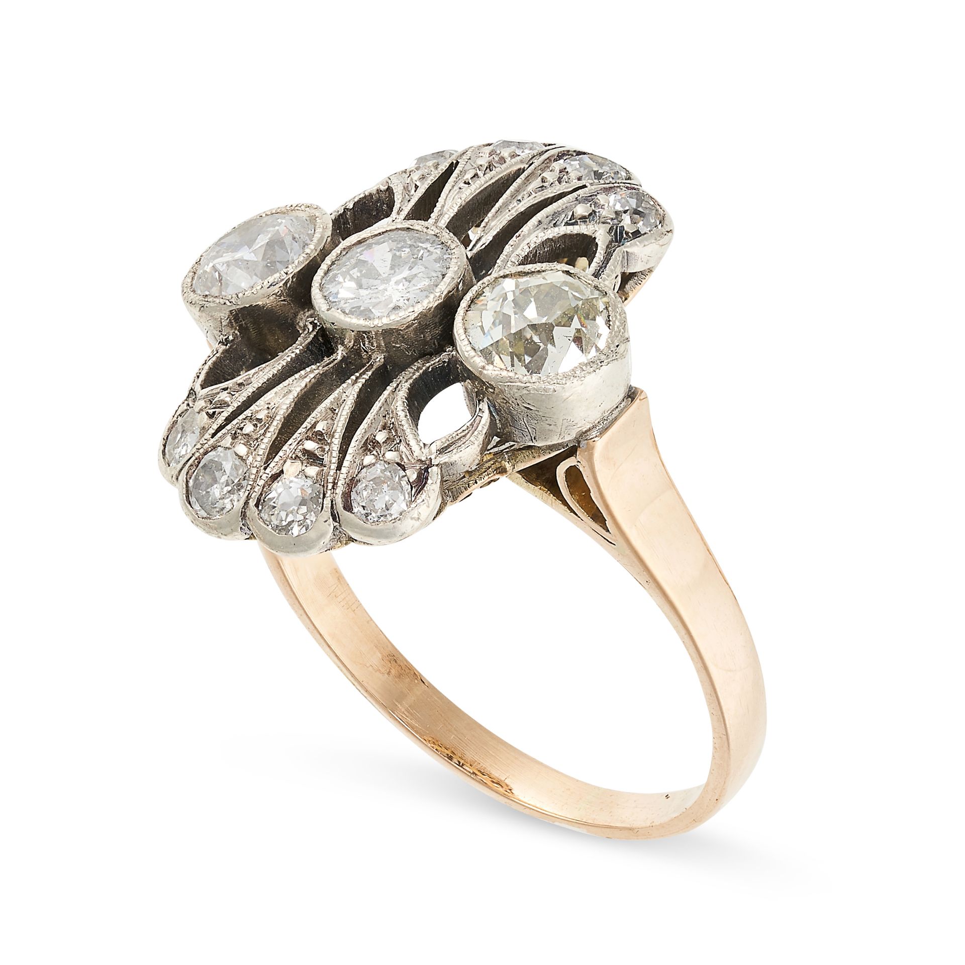 A DIAMOND DRESS RING, CIRCA 1940 in yellow gold and silver, set with old cut diamonds, the - Bild 2 aus 2
