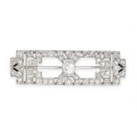 NO RESERVE - AN ART DECO DIAMOND BROOCH, EARLY 20TH CENTURY  Made in platinum  Old European