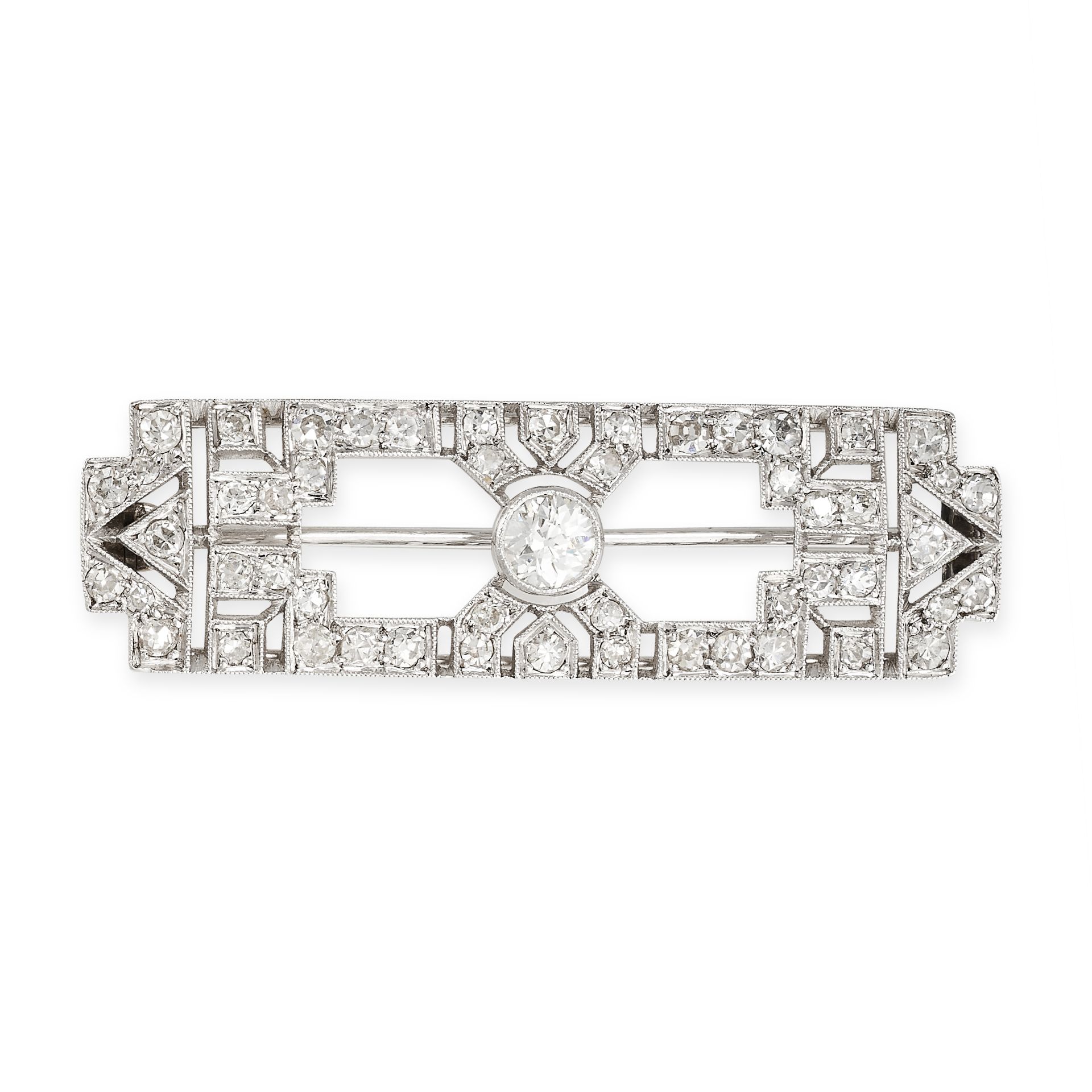 NO RESERVE - AN ART DECO DIAMOND BROOCH, EARLY 20TH CENTURY  Made in platinum  Old European