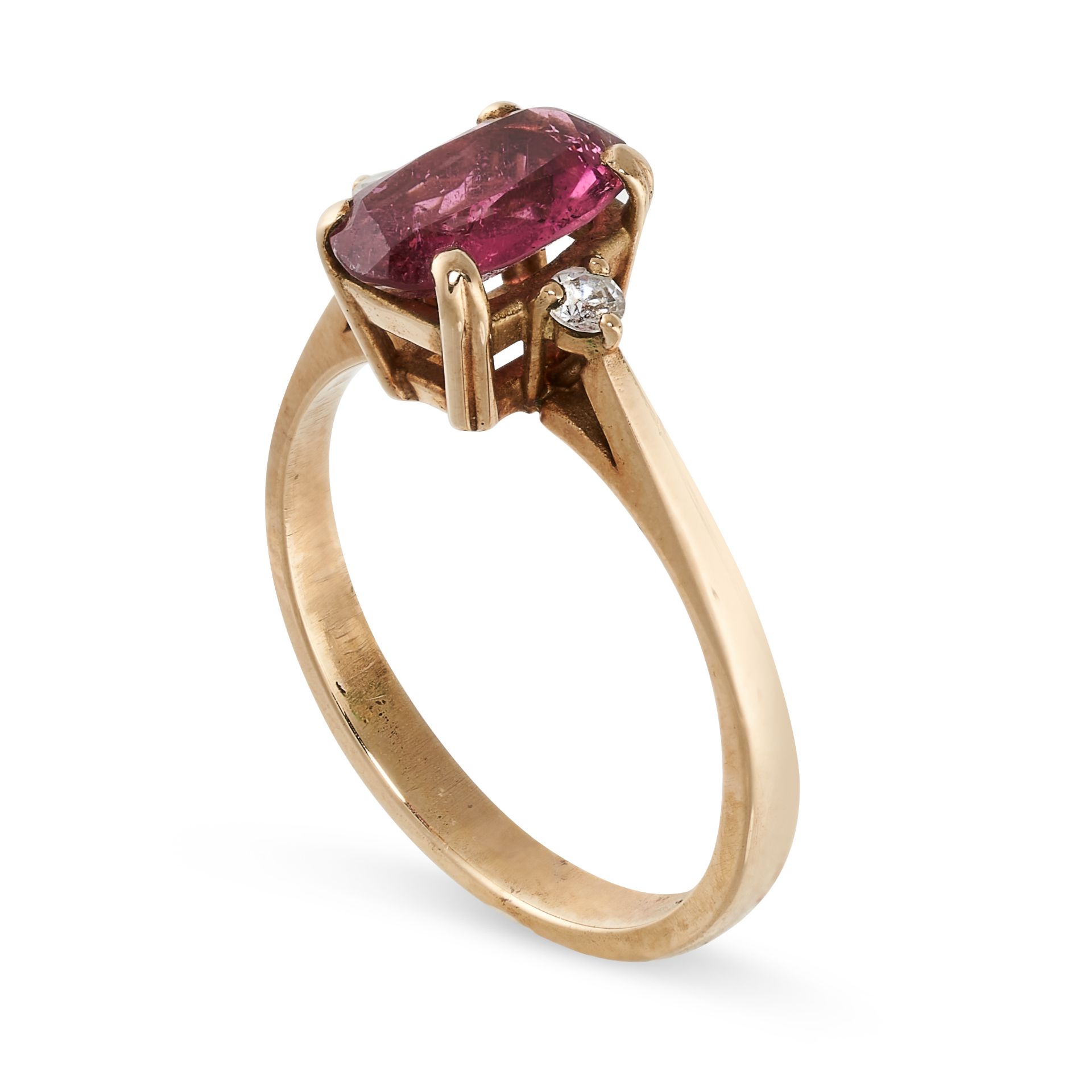 NO RESERVE - A PINK TOURMALINE AND DIAMOND THREE STONE RING  Made in 9 carat yellow gold  Oval cut - Image 2 of 2