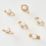 AN ASSORTED LOT OF PEARL RINGS comprising of six rings, each set with a pearl, stamped 14K, size P /