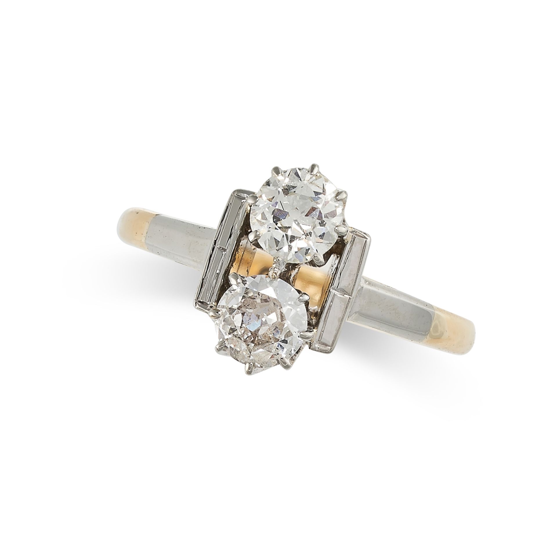 AN ART DECO DIAMOND RING, FIRST HALF 20TH CENTURY Geometric design  Circular-cut diamonds,