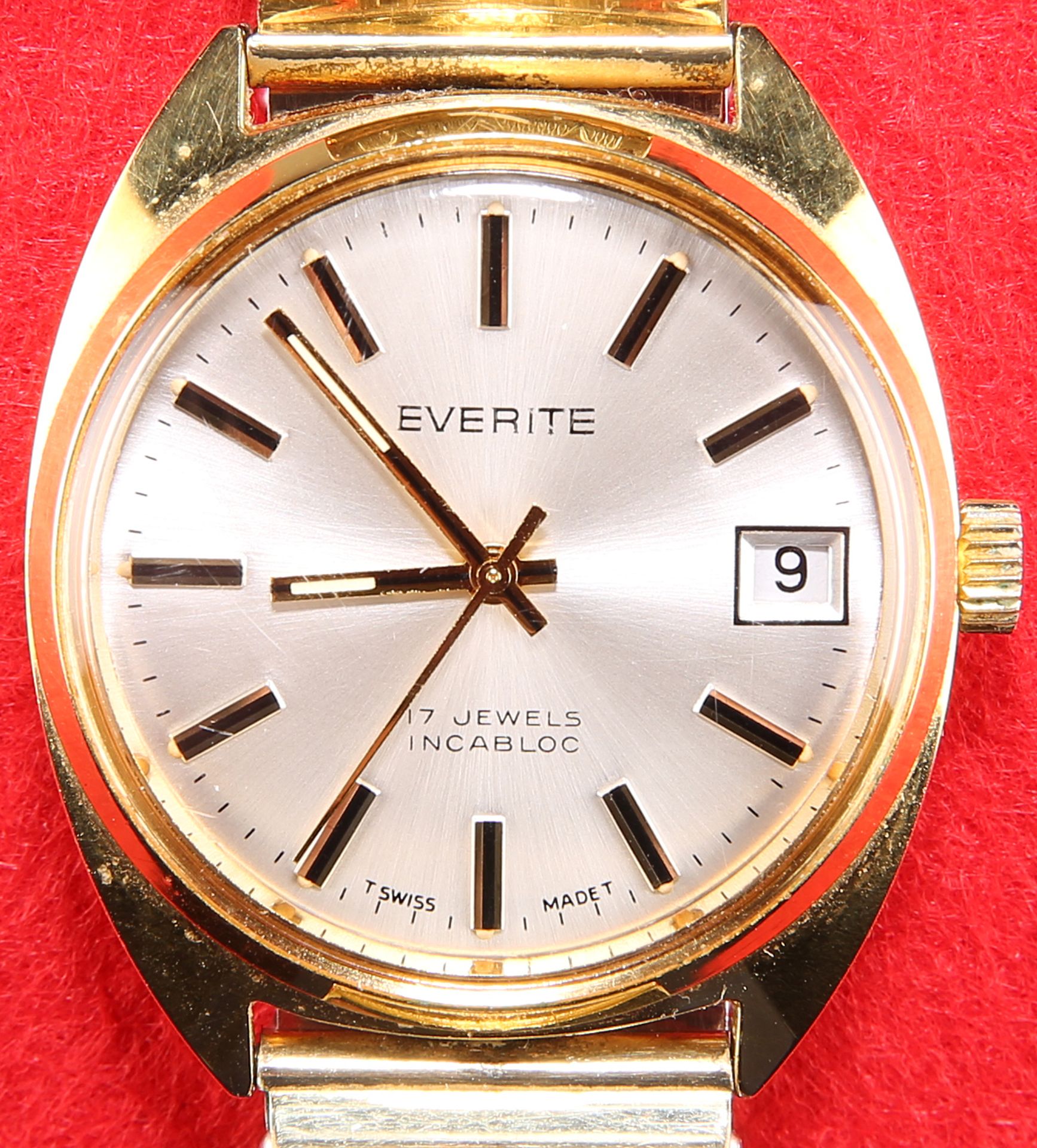 A GENTS GOLD PLATED EVERITE BRACELET WATCH - Image 2 of 2