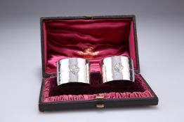 A PAIR OF GEORGE V SILVER NAPKIN RINGS