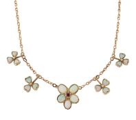 AN EARLY 20TH CENTURY OPAL AND GARNET NECKLACE