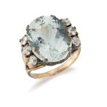 AN AQUAMARINE AND DIAMOND RING