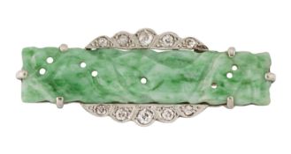 AN ART DECO JADE AND DIAMOND BROOCH