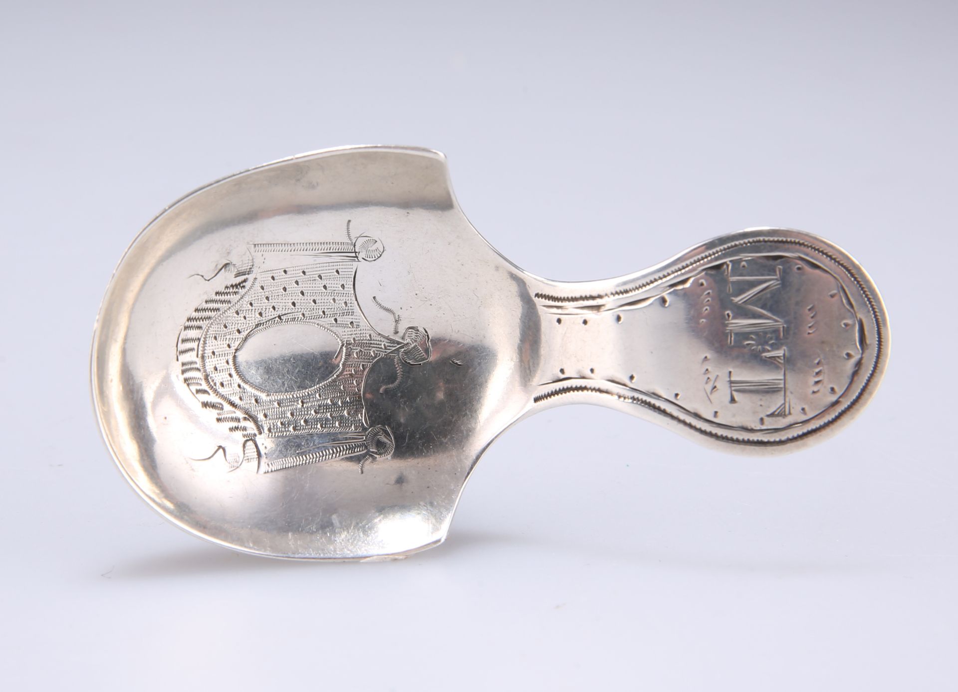 A FRENCH SILVER CADDY SPOON, EARLY 19TH CENTURY