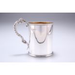 A VICTORIAN SILVER MUG