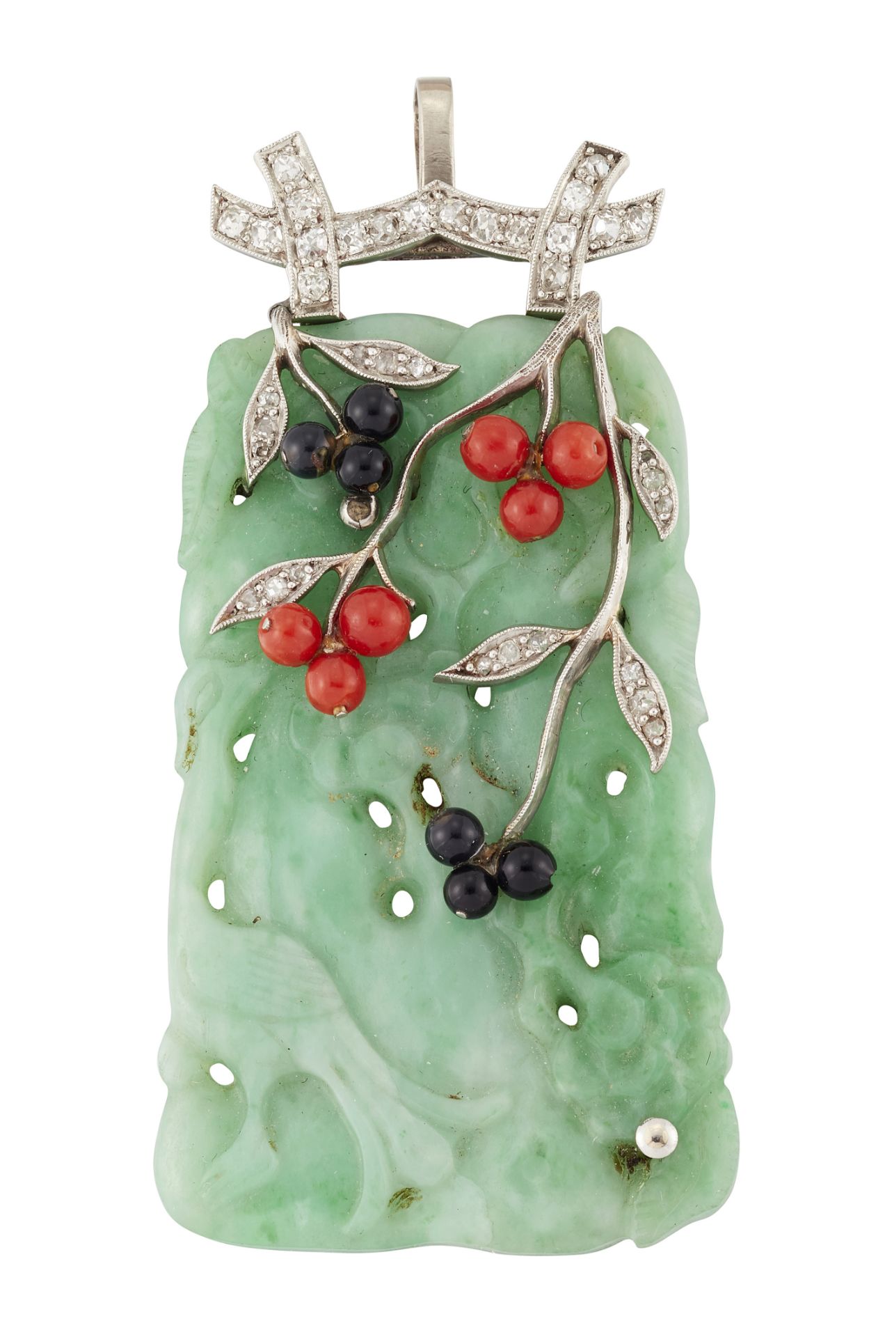 AN ART DECO JADE, DIAMOND, CORAL AND ONYX PENDANT BROOCH