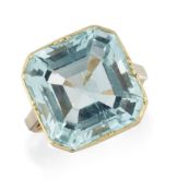 AN AQUAMARINE RING