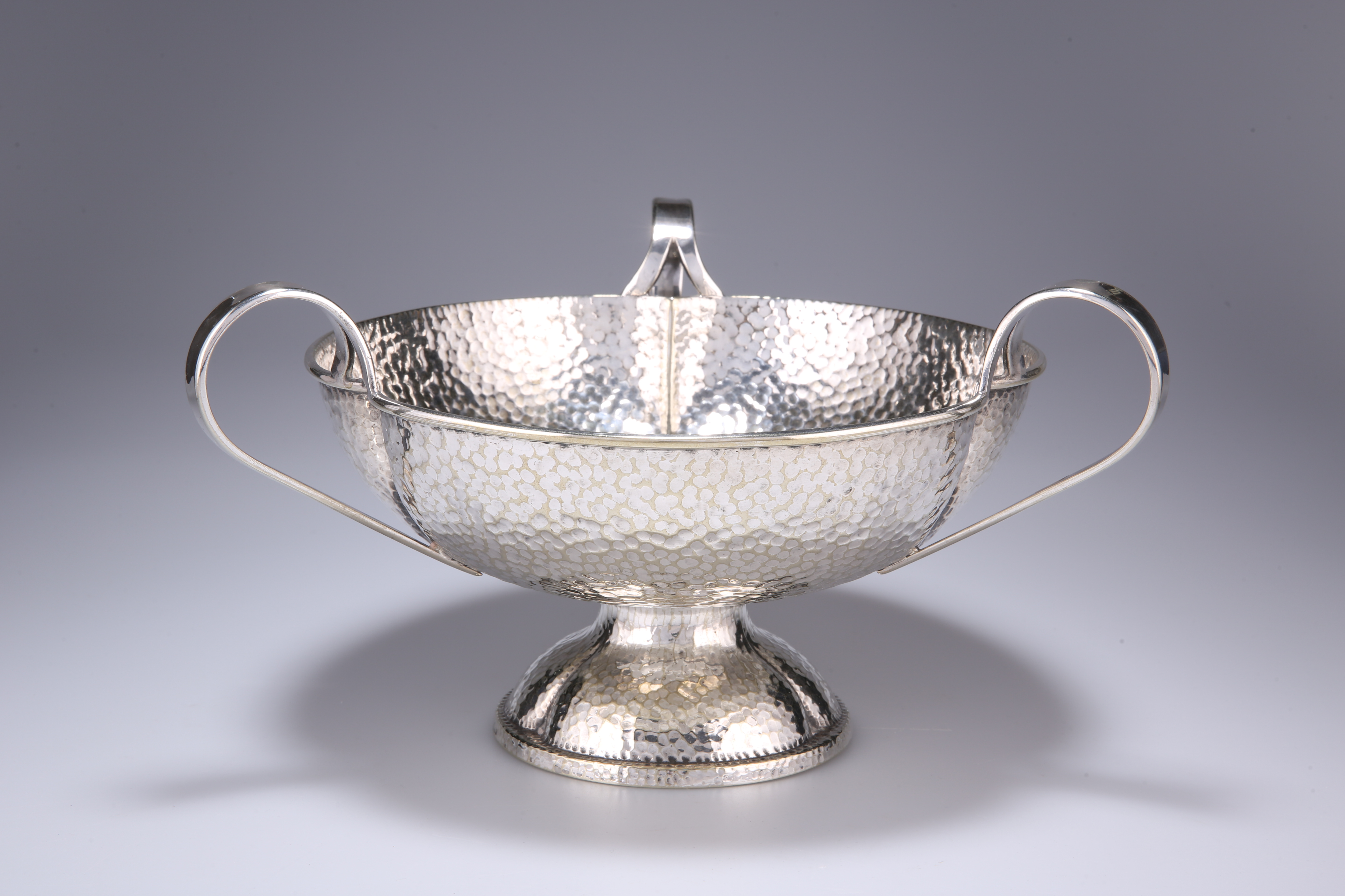 AN ART NOUVEAU SILVER-PLATED THREE-HANDLED TAZZA - Image 2 of 3