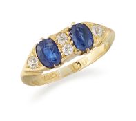 A LATE VICTORIAN 18CT GOLD SAPPHIRE AND DIAMOND RING