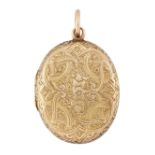 A VICTORIAN OVAL LOCKET PENDANT