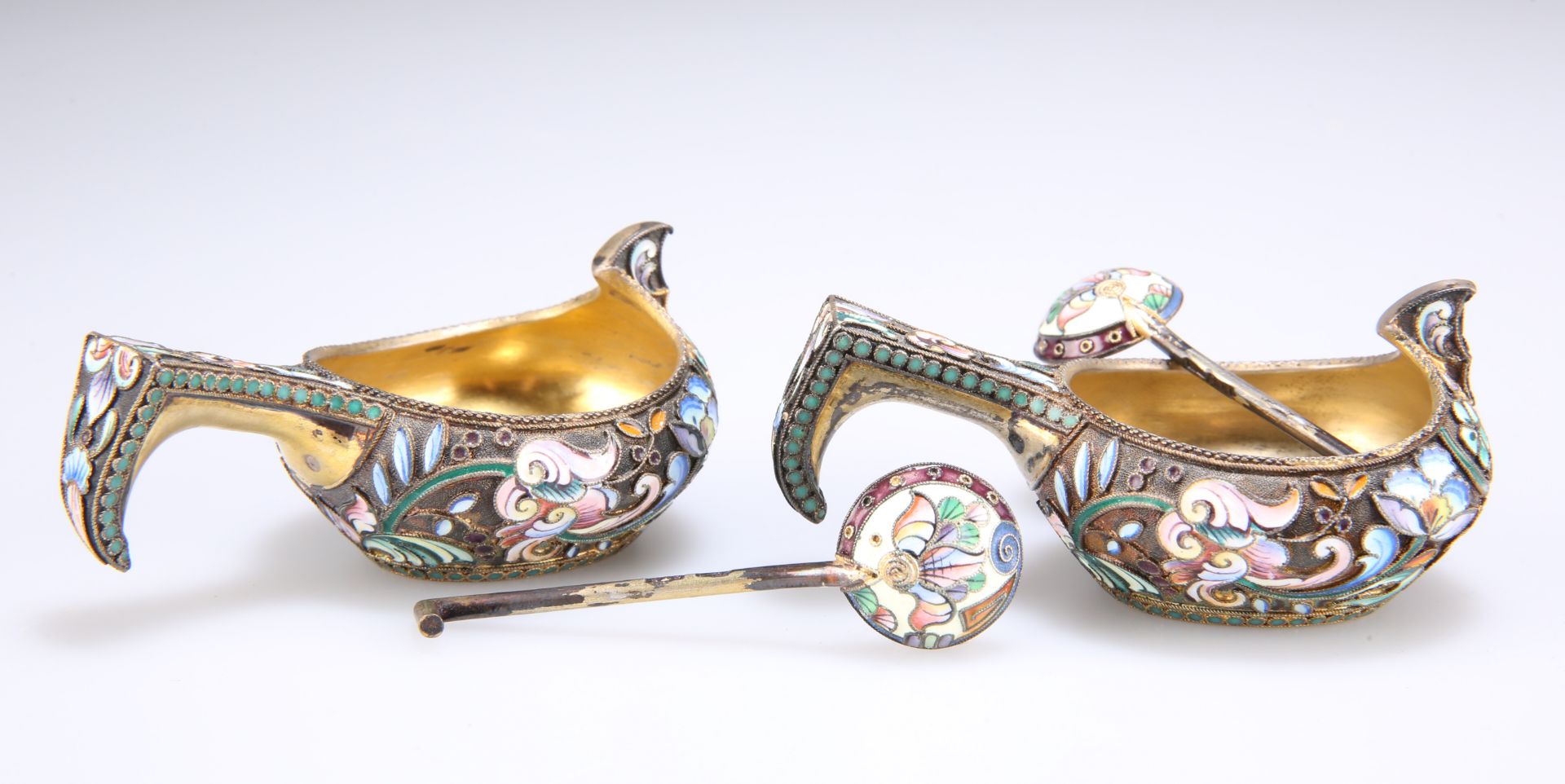 A PAIR OF RUSSIAN SILVER GILT AND CLOISONNE ENAMEL SALTS - Image 2 of 13