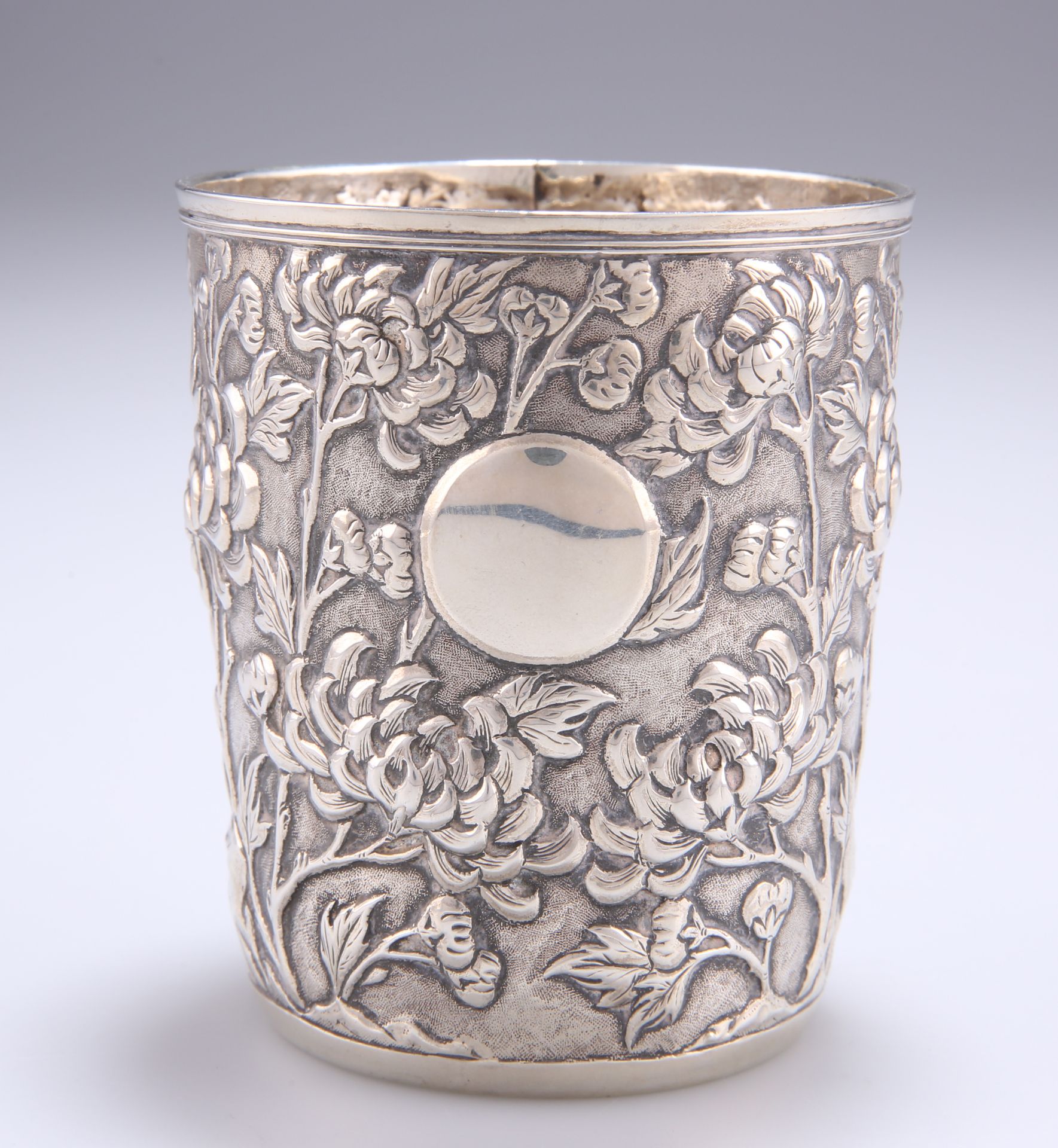 A CHINESE EXPORT SILVER BEAKER