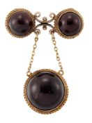 A VICTORIAN GARNET BROOCH