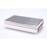 A VICTORIAN SILVER HUNTSMAN'S SANDWICH BOX