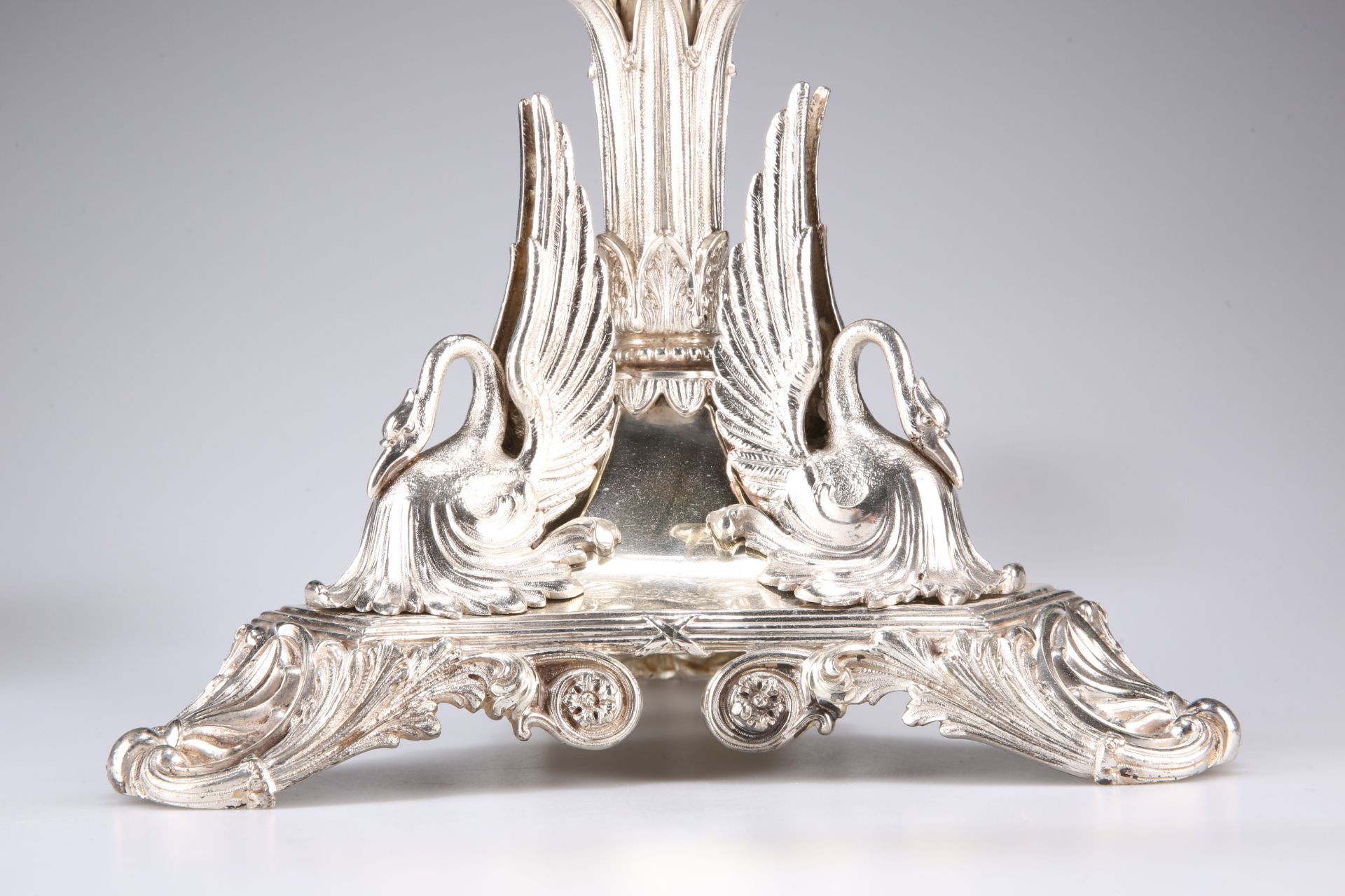 AN IMPOSING 19TH CENTURY SILVER-PLATED CENTREPIECE - Image 2 of 5