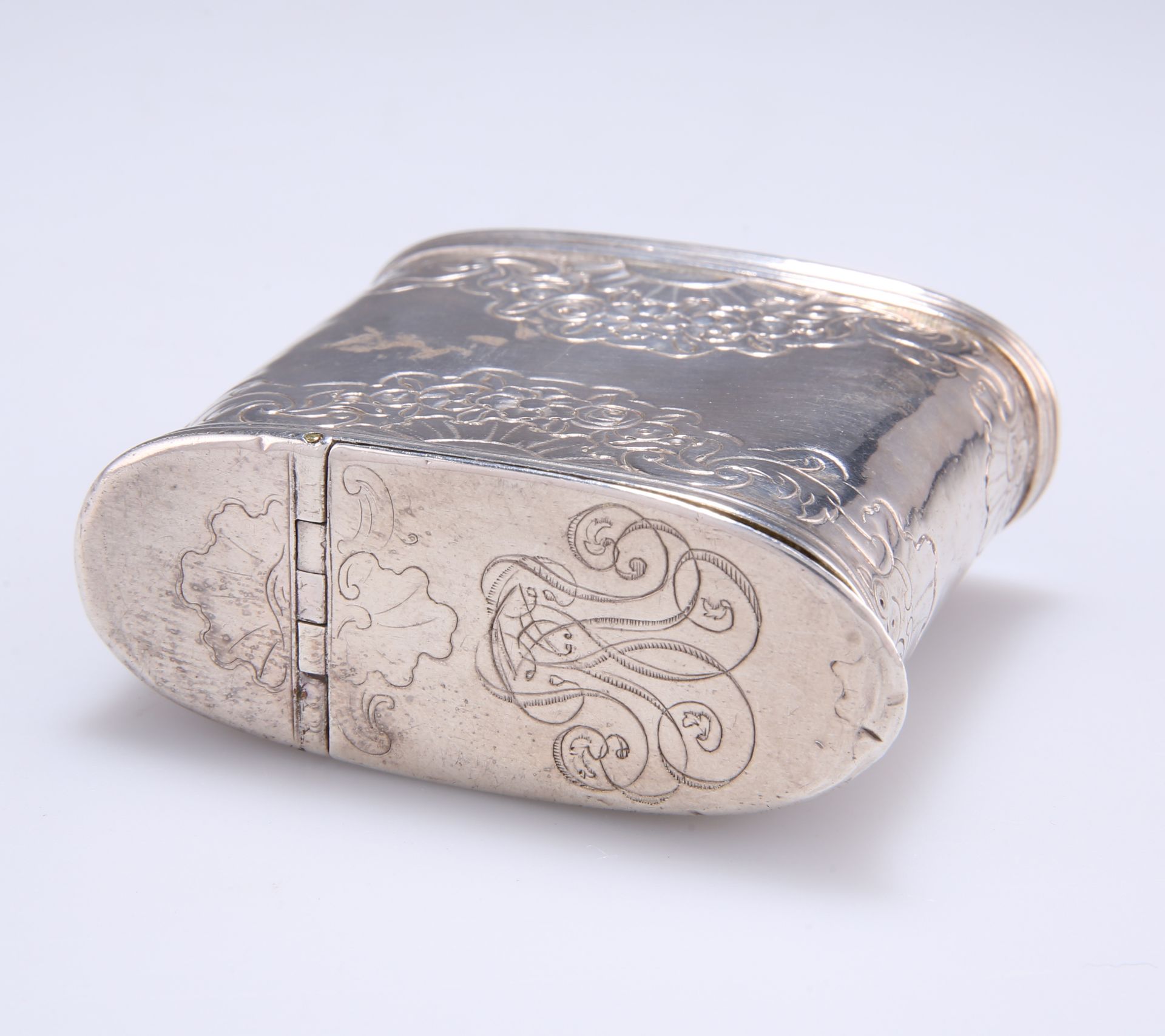 A SCOTTISH PROVINCIAL SILVER SNUFF, CIRCA 1750 - Image 4 of 5