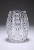 AN EARLY 20TH CENTURY CONTINENTAL CUT-GLASS VASE, PROBABLY BOHEMIAN, barrel-shaped, with hobnail