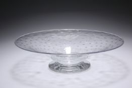 THOMAS WEBB & SONS AN EARLY 20TH CENTURY GLASS BOWL, of flared shallow circular form, decorated with