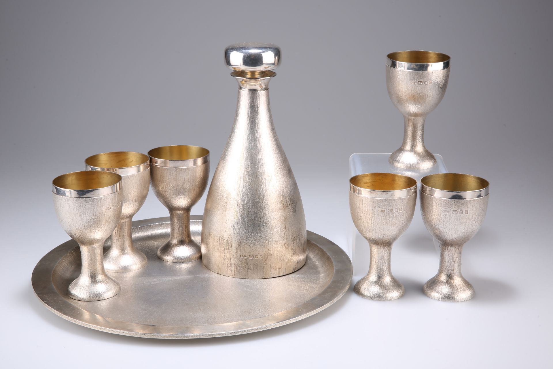 A 1970s EIGHT-PIECE SILVER DRINK SET