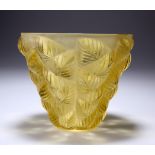 RENÉ LALIQUE (FRENCH, 1860-1945) A 'MOSAIC' VASE, DESIGNED IN 1927