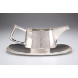 CHRISTOPHER NIGEL LAWRENCE (BORN 1936), AN ELIZABETH II SILVER SAUCE BOAT ON STAND