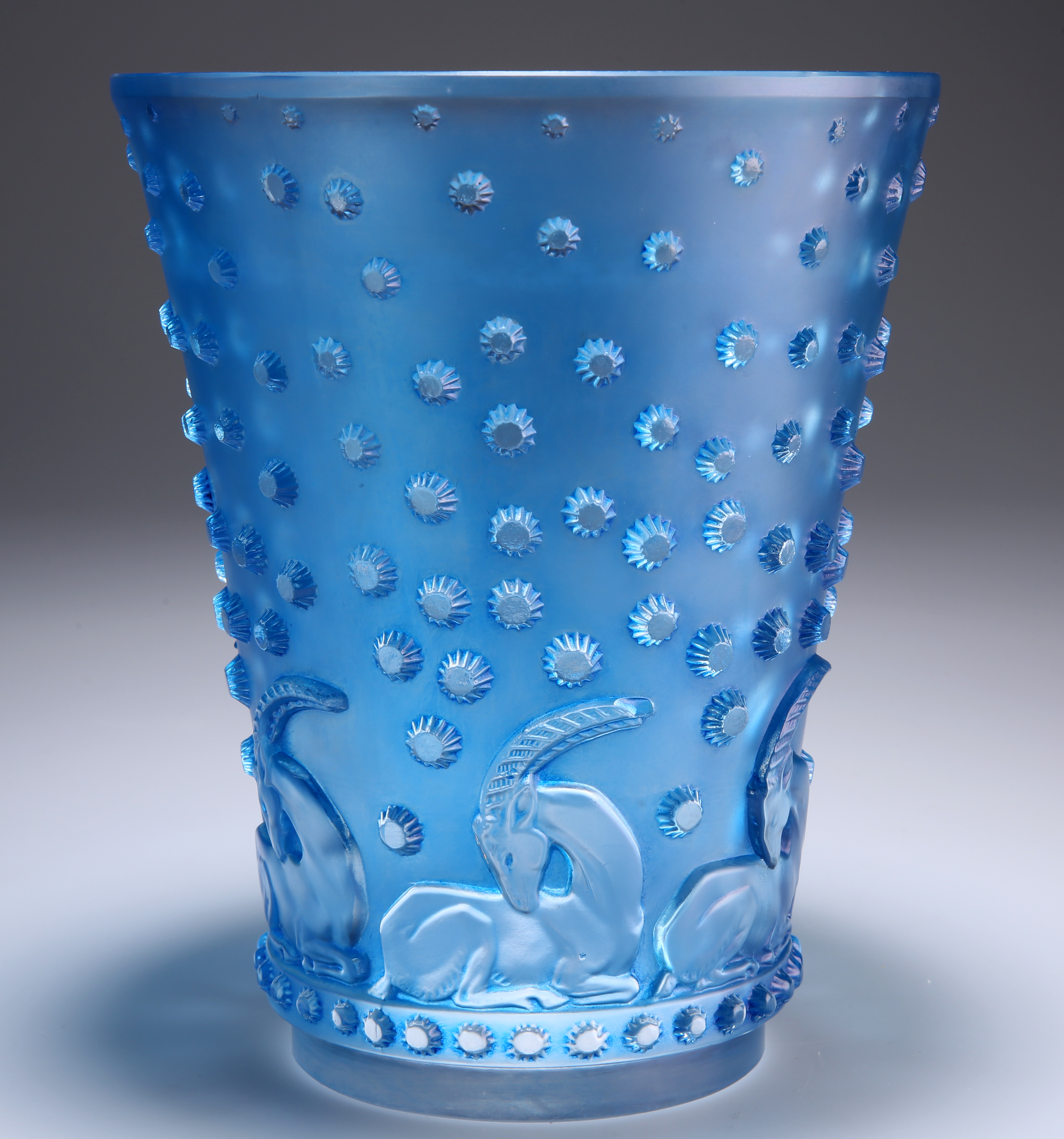 RENÉ LALIQUE (FRENCH, 1860-1945) AN 'AJACCIO' VASE, DESIGNED IN 1938 - Image 2 of 4