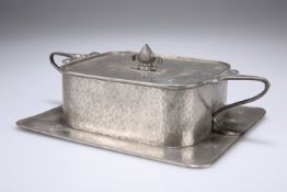 AN ART NOUVEAU PEWTER BUTTER DISH BY CONNELL