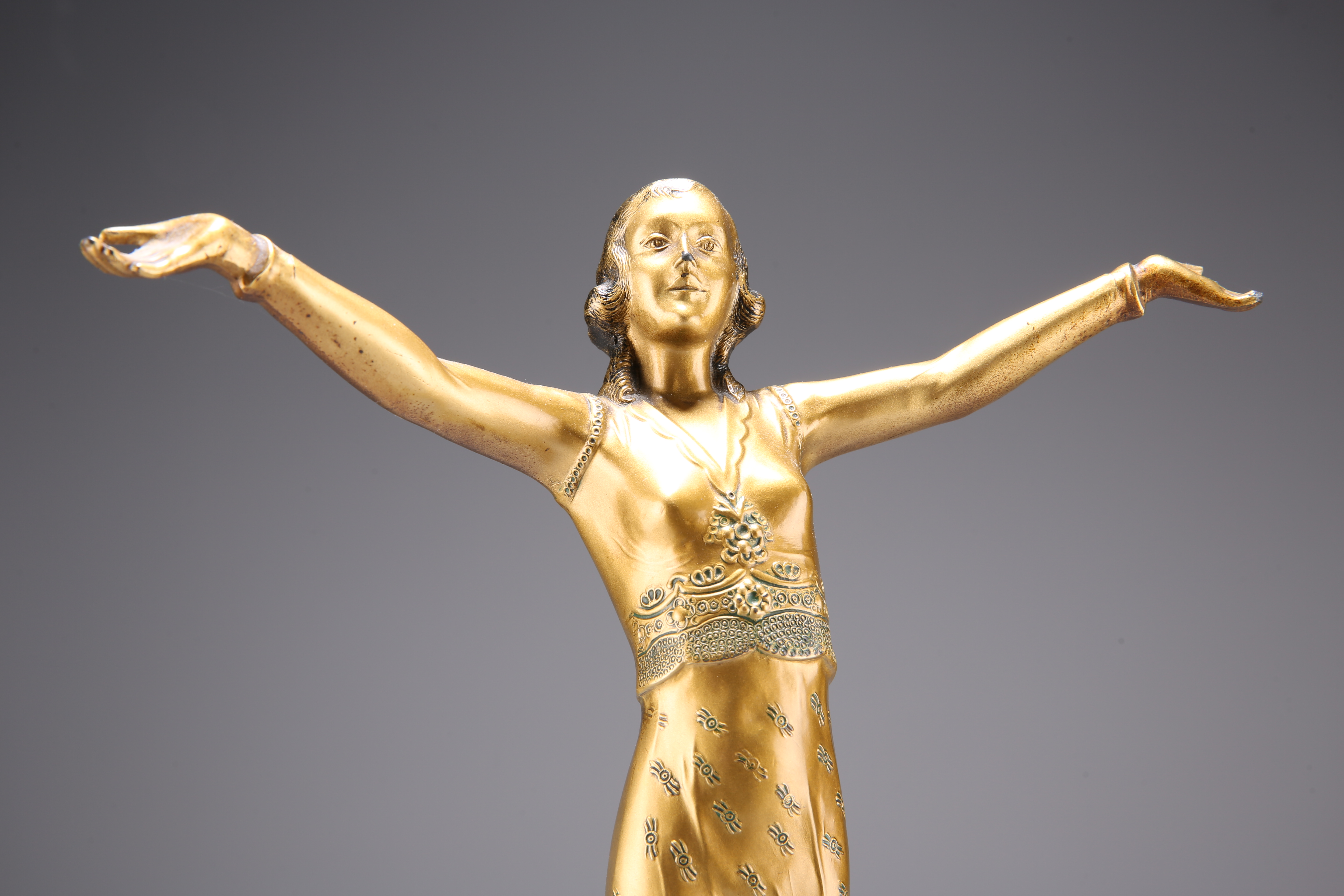 AN EARLY 20TH CENTURY GILT-METAL FIGURE OF A DANCER, IN THE ART DECO TASTE - Image 3 of 3