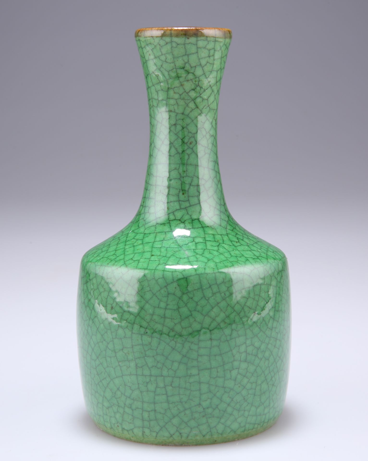 A CHINESE GREEN GLAZED PORCELAIN VASE