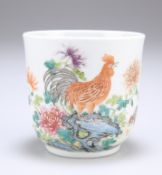 A CHINESE PORCELAIN CHICKEN CUP