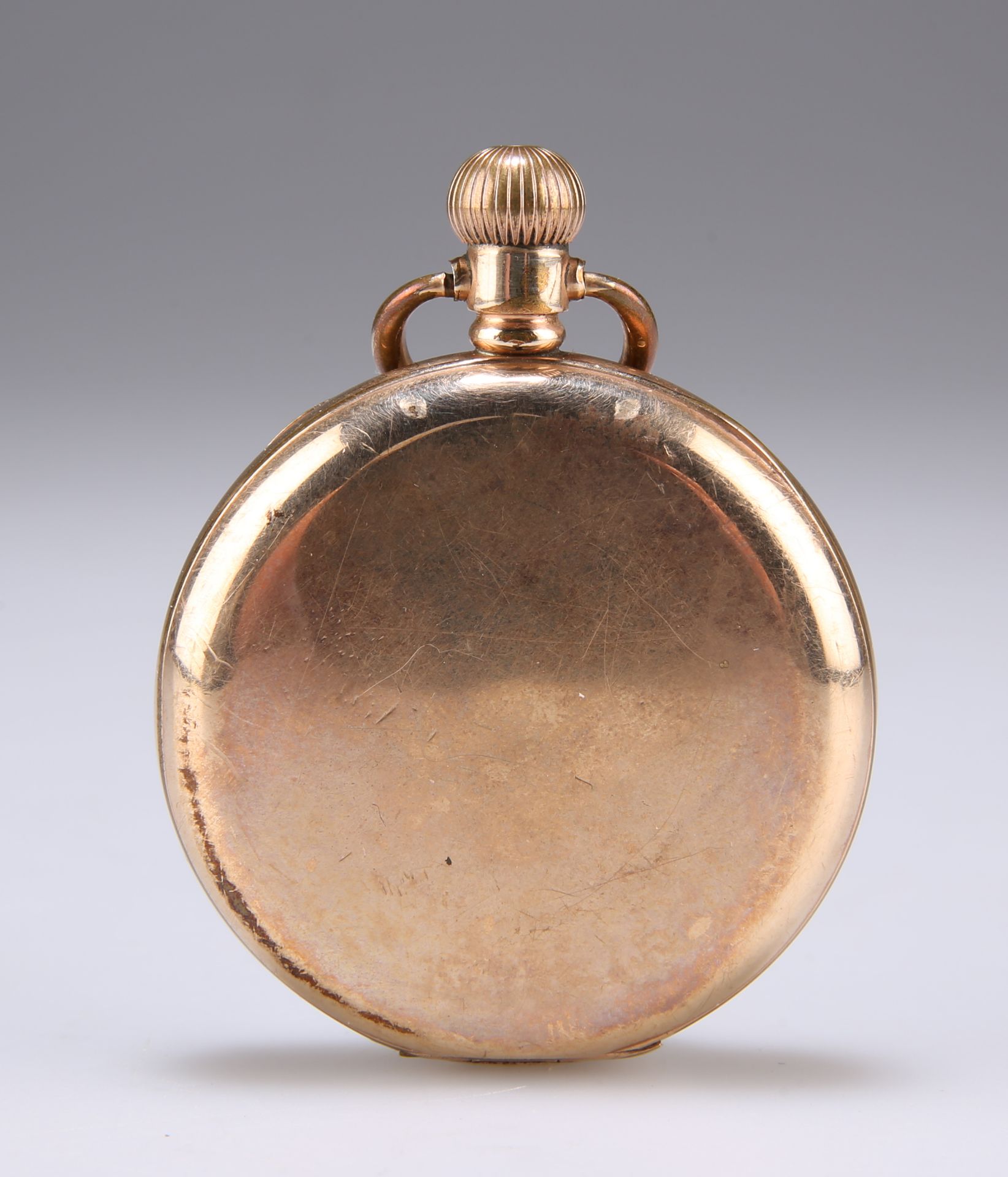 A GOLD-PLATED POCKET WATCH - Bild 2 aus 3