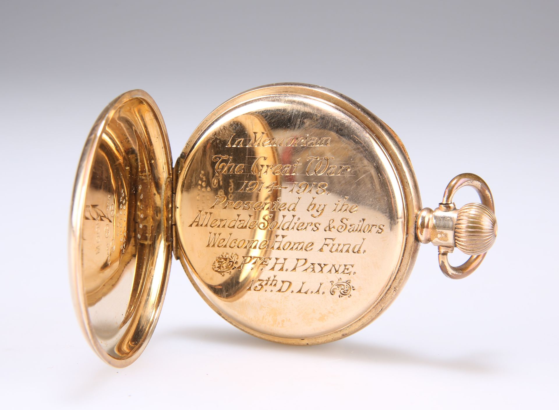 A GOLD-PLATED POCKET WATCH - Bild 3 aus 3