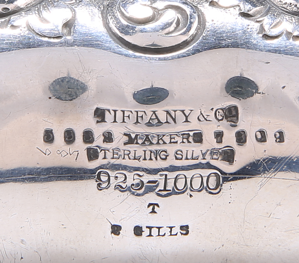 AN AMERICAN STERLING SILVER FLASK - Image 3 of 3