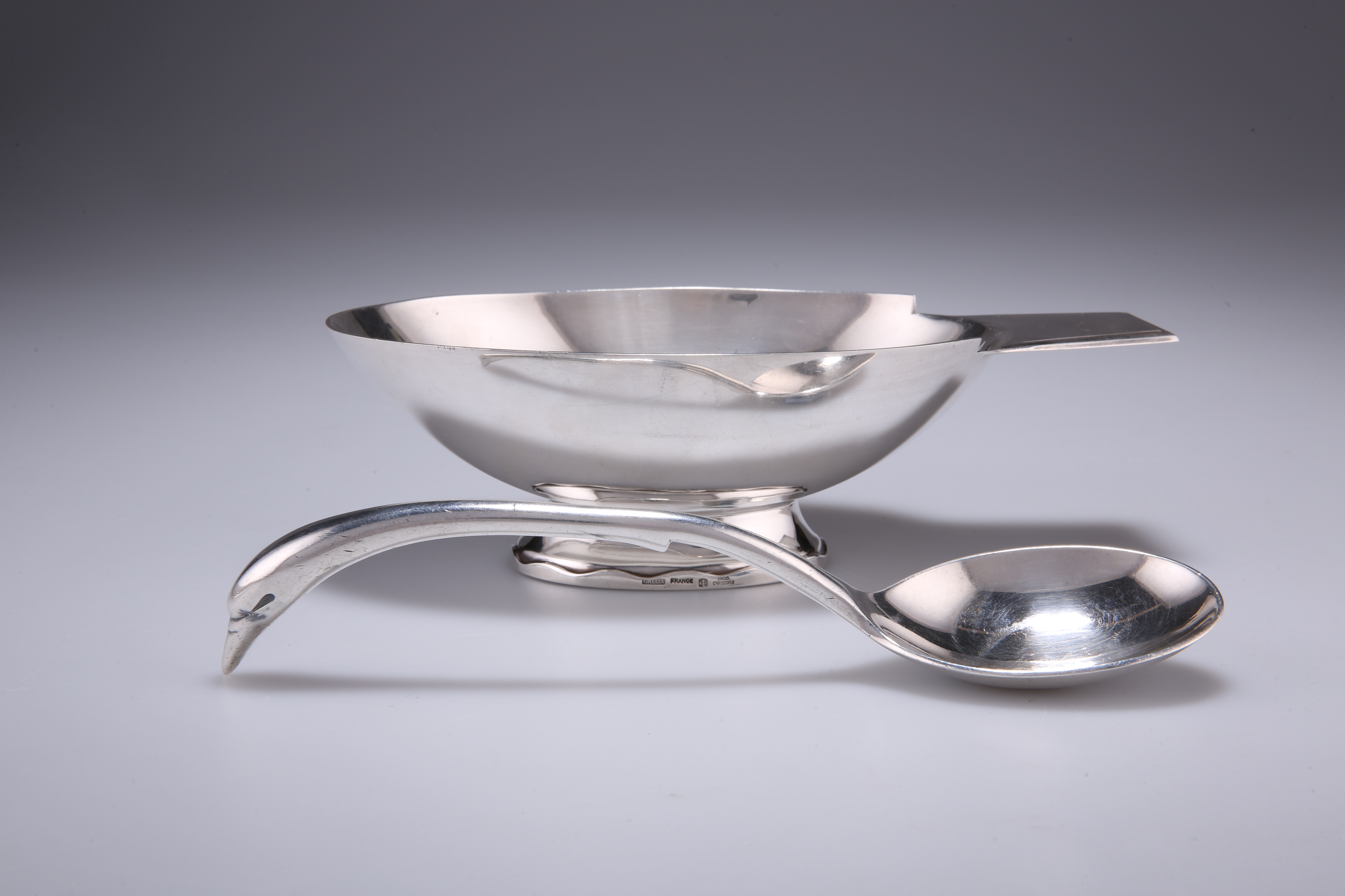ART DECO ELECTROPLATED GALLIA 'SWAN' SAUCE DISH AND SPOON - Image 2 of 2