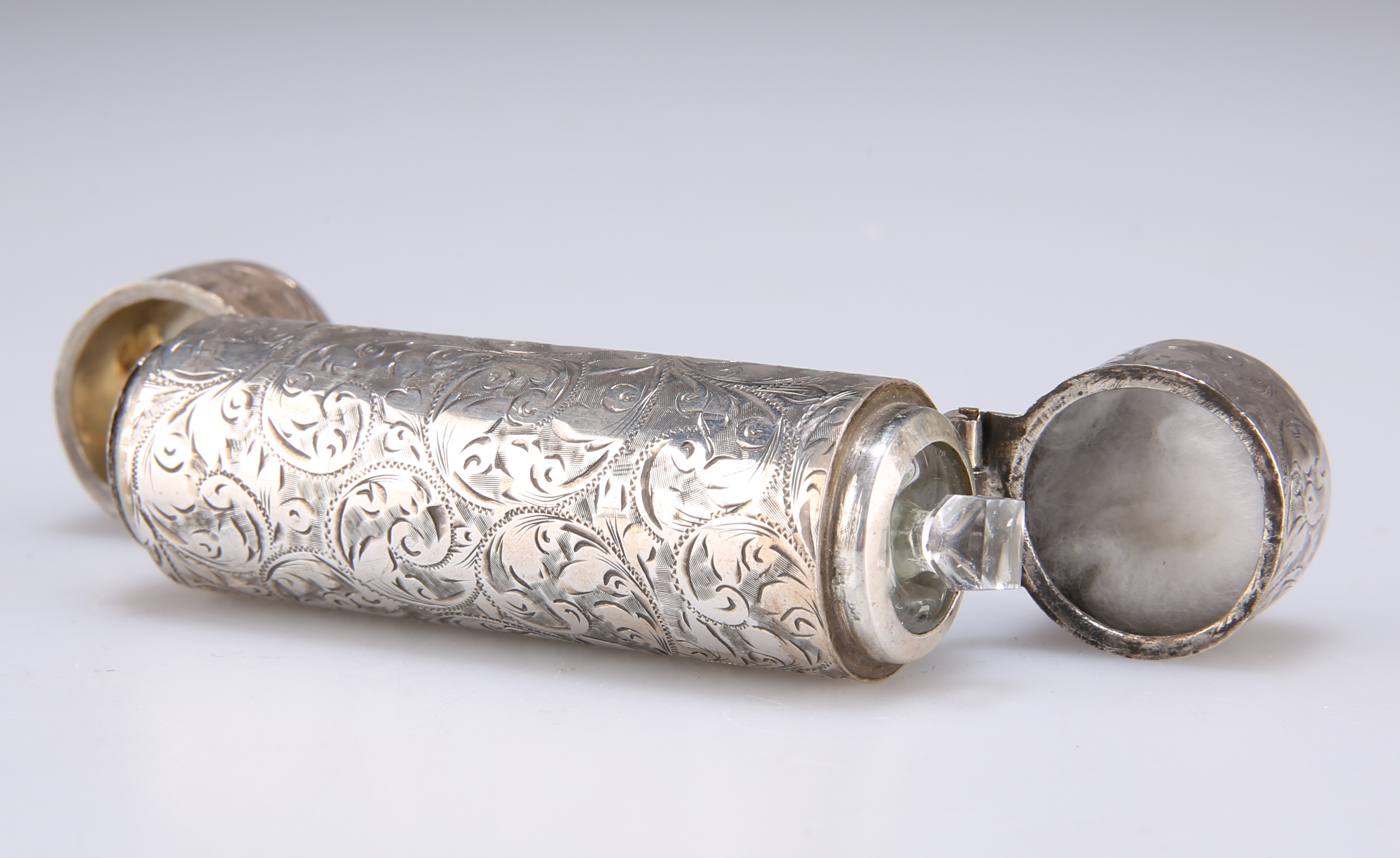 A VICTORIAN SILVER DOUBLE-ENDED FLASK - Image 2 of 3