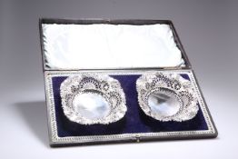 A PAIR OF VICTORIAN SILVER BON BON DISHES