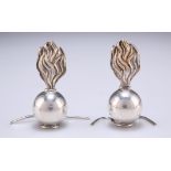 A PAIR OF EDWARD VII SILVER MENU HOLDERS