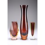 A MURANO REDDISH BROWN GLASS VASE